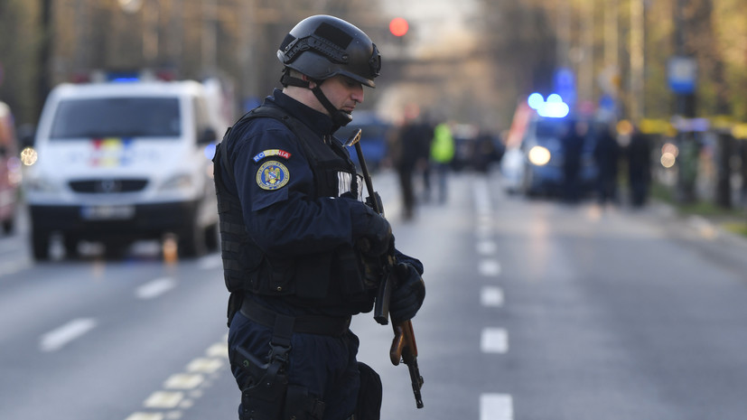 Захарова назвала чудовищным ЧП возле российского посольства в Румынии