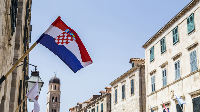 Хорватия планирует выслать часть российских дипломатов