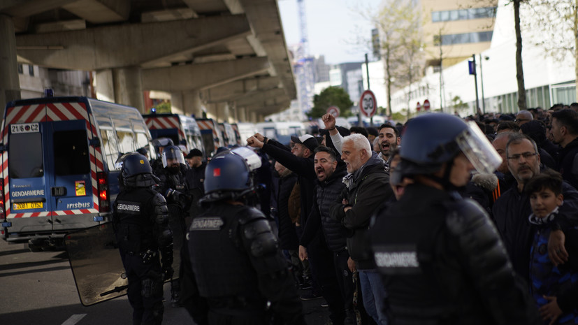 Опубликовано видео беспорядков перед матчем Лиги конференций «Марсель» — ПАОК