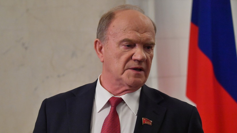 Зюганов посетил церемонию прощания с Жириновским