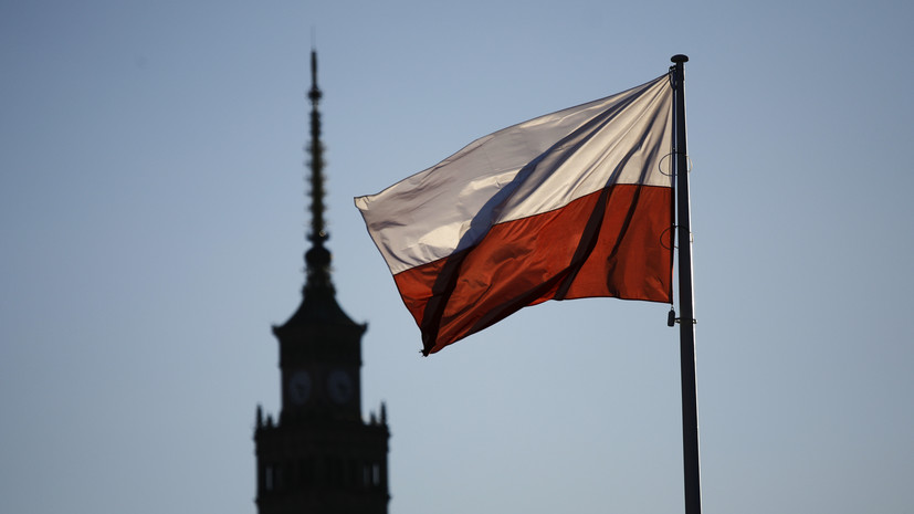 Посла Франции вызвали в МИД Польши из-за высказываний Макрона о Моравецком