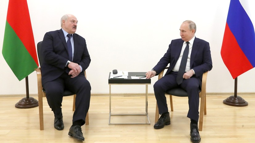 Лукашенко обсудил с Путиным провокацию в украинской Буче