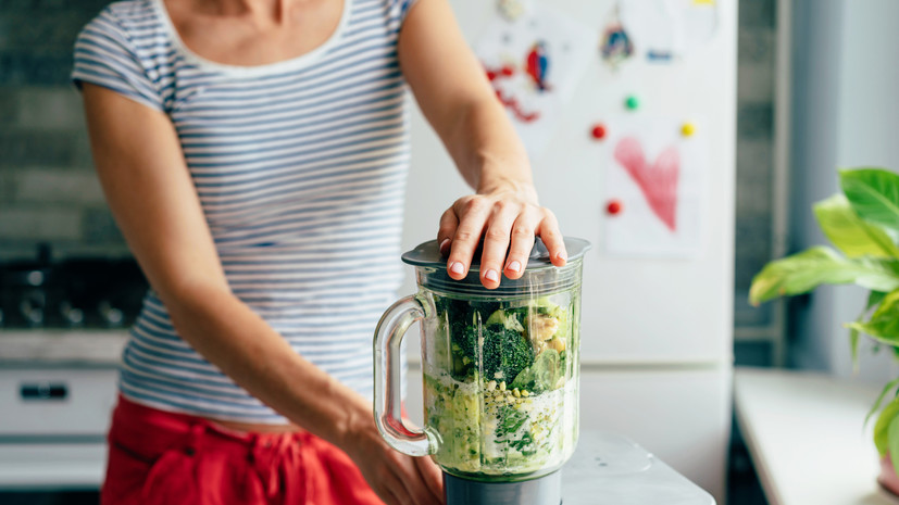 Эксперт Роспотребнадзора Антипова рассказала о детокс-рационе для очищения организма весной