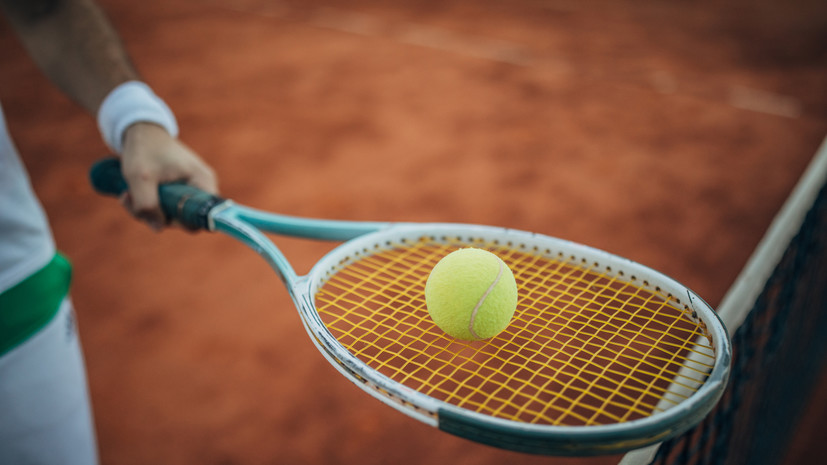 Бывший тренер Джоковича назвал позором запрет выступать россиянам с флагом