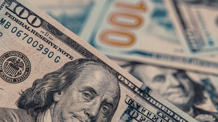 Экономист Остапкович дал прогноз курсов доллара и евро
