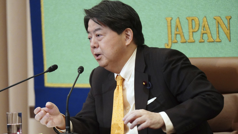 Политолог Брутер объяснил призыв Японии усилить давление на Россию