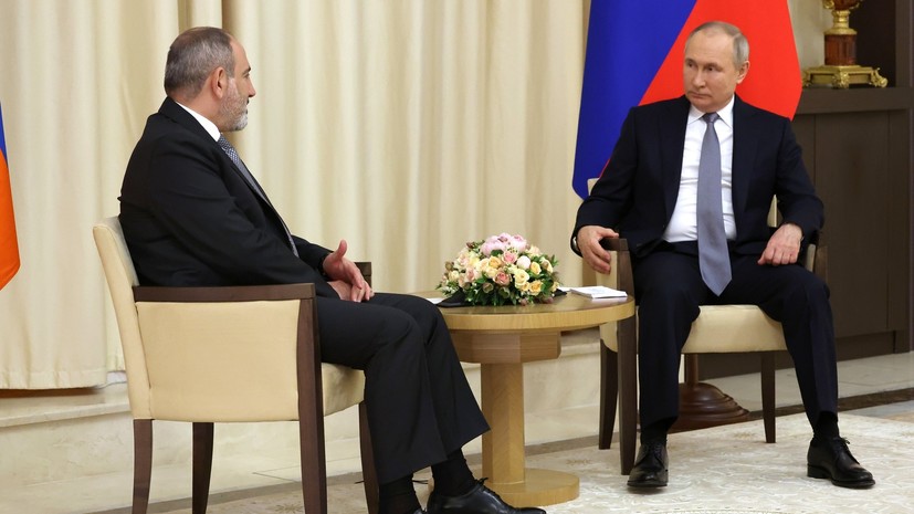 Путин принял приглашение Пашиняна посетить Ереван