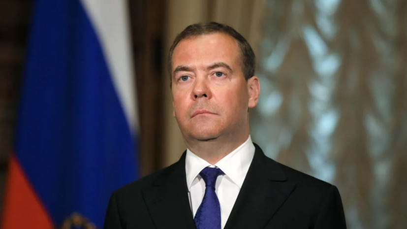Медведев прокомментировал угрозы секретаря СНБО Украины нанести удар по Крымскому мосту