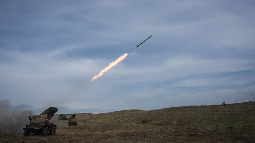 Украинские военные выпустили 30 ракет по Ясиноватой в ДНР