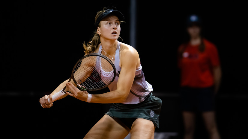 Самсонова уверенно вышла в полуфинал теннисного турнира в Штутгарте