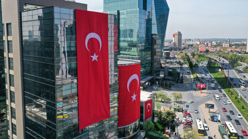 Глава МИД Чавушоглу: российские компании могут работать в Турции