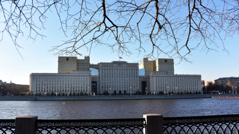 МО: российские средства ПВО сбили украинский беспилотник Bayraktar на границе с Россией