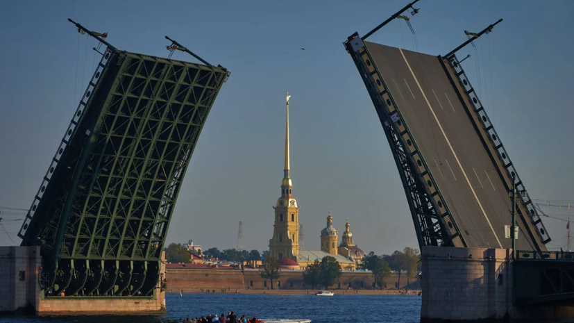 В Петербурге рассказали о работе мостов в праздники