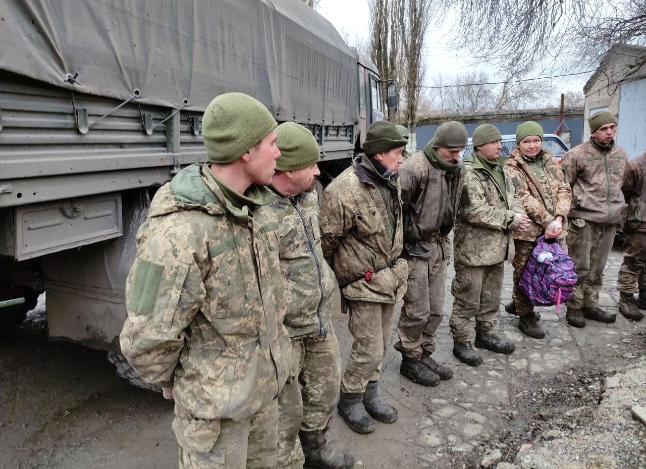 Пленные украинские военные Мариуполь