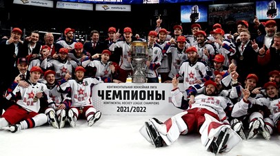 Хоккеисты ЦСКА после победы в Кубке Гагарина