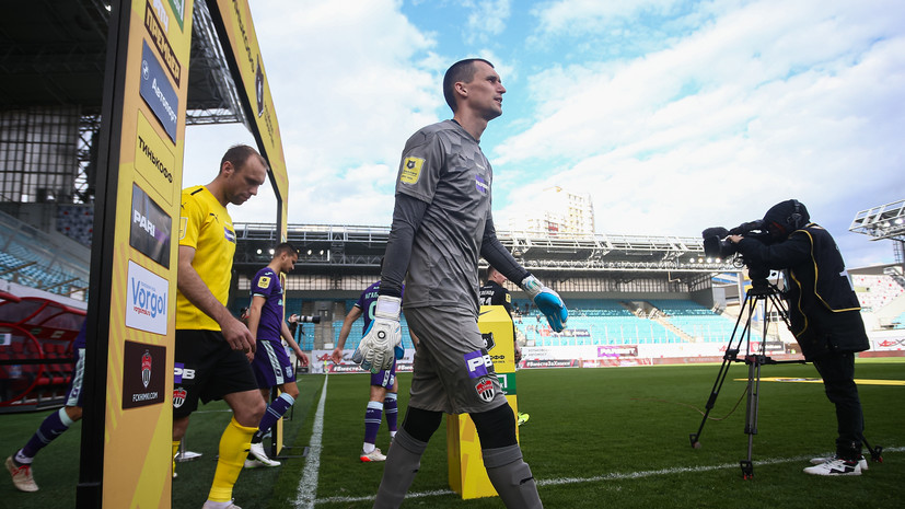 «Чемпионат»: «Зенит» интересуется вратарями Лантратовым, Адамовым и Ломаевым
