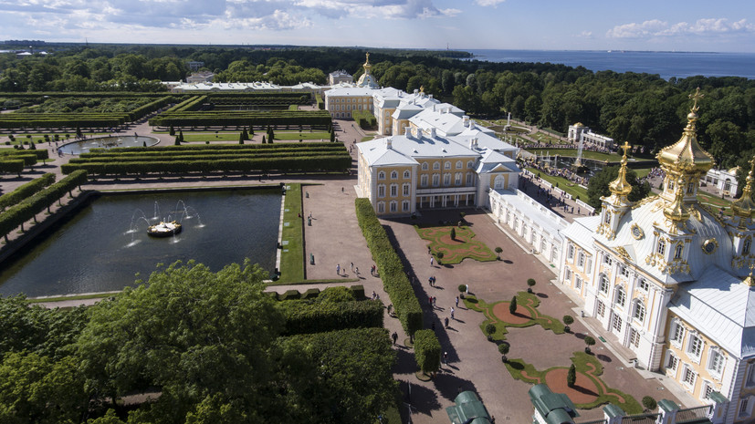 Свято-Троицкое кладбище в Петергофе получило статус объекта культурного наследия регионального значения