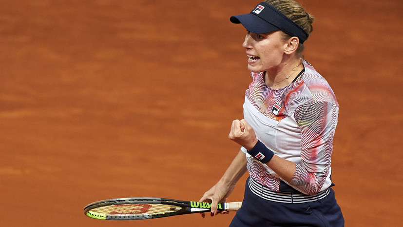 Александрова пробилась в полуфинал теннисного турнира WTA в Мадриде
