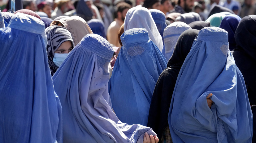 В Афганистане ввели обязательное ношение хиджабов для женщин