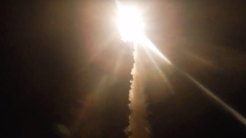 Минобороны России опубликовало видео пуска ракеты «Оникс» по военным объектам Украины