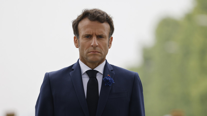Президент Франции Макрон призвал не допустить эскалации на Украине