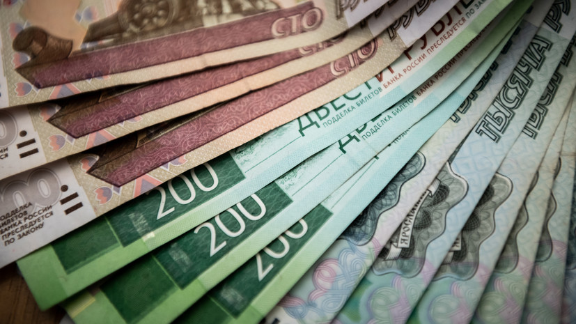 Мишустин: около 1,7 трлн рублей выделят на пособия и пенсии