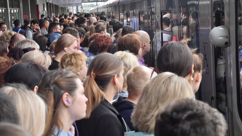 Поезда ЦППК перевезли более 12 млн пассажиров за майские праздники