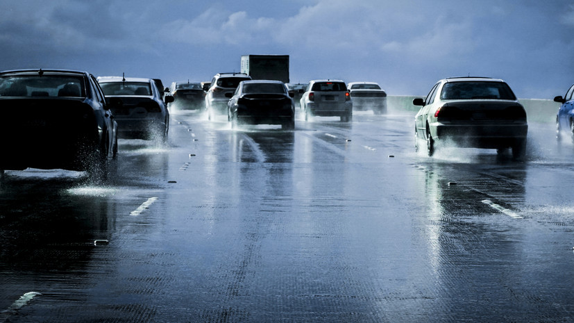 В Самарской области автомобилистов призвали к осторожности в связи с дождём