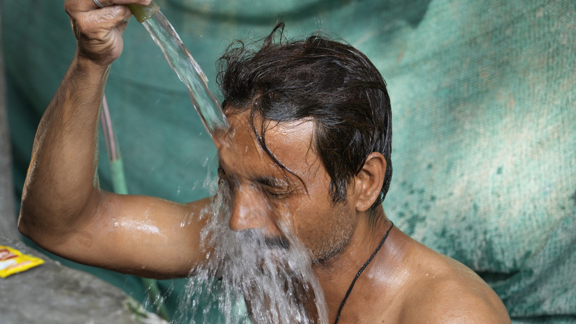 В ряде северных районов Индии объявлен красный уровень опасности из-за жары