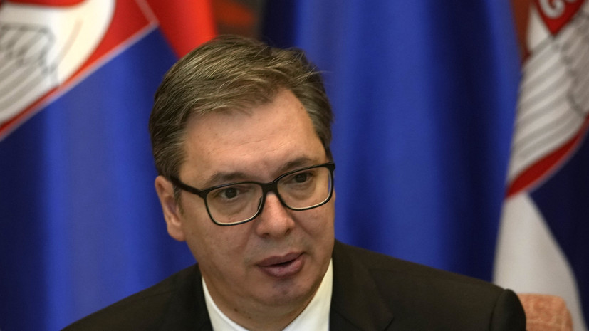 Вучич заявил о задержании фотографировавших военное предприятие в Сербии поляков