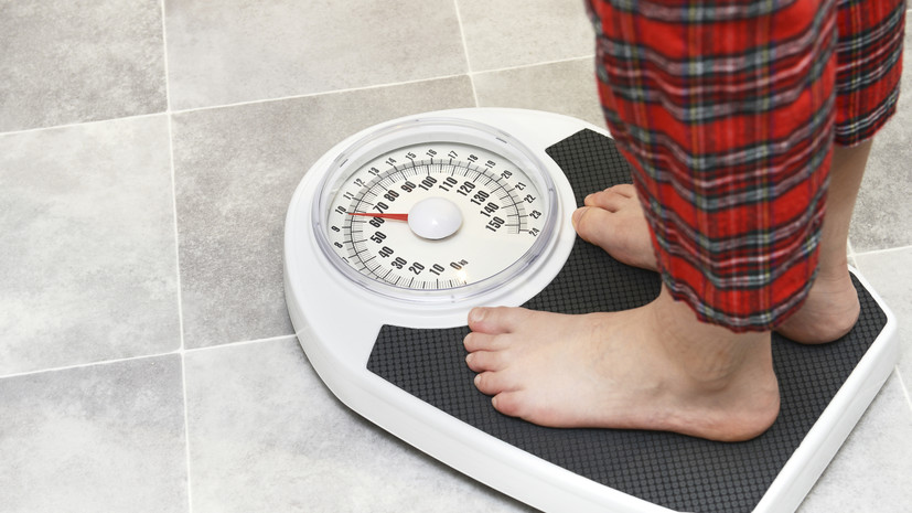 Диетолог Гинзбург назвал способы сбросить набранный из-за стресса лишний вес