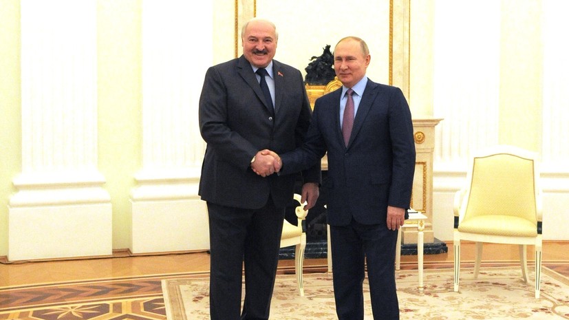 Песков сообщил, что Путин и Лукашенко провели краткую встречу после саммита ОДКБ