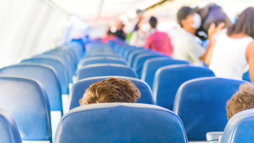 Возможность выбирать места в самолёте бесплатно хотят дать инвалидам и пассажирам с детьми