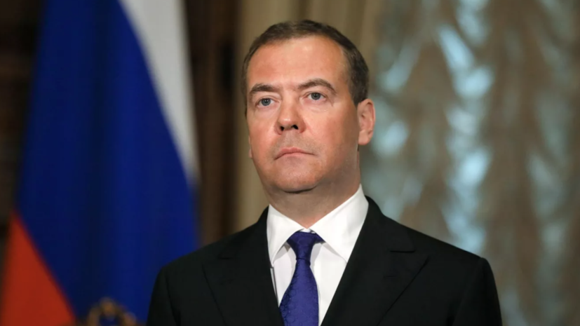 Медведев заявил об объявленной России научной блокаде