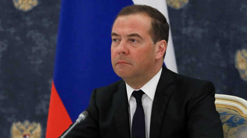 Медведев заявил, что Европа ощутила на себе последствия санкций против России