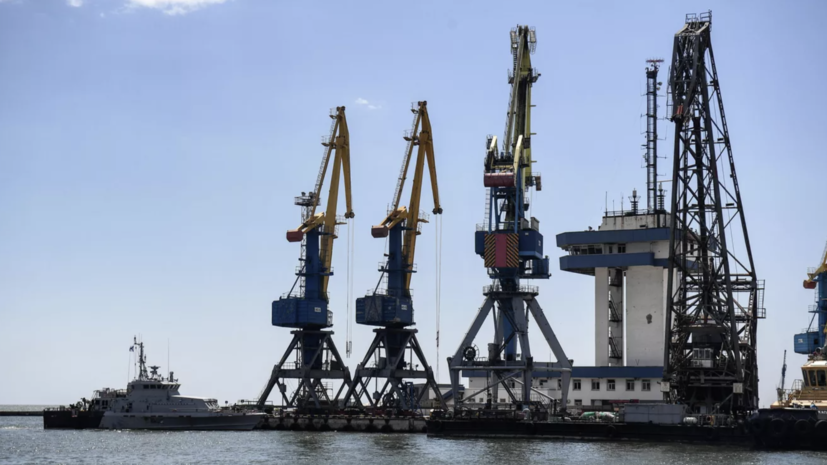 Минобороны сообщило об остающихся в порту Мариуполя шести иностранных сухогрузах