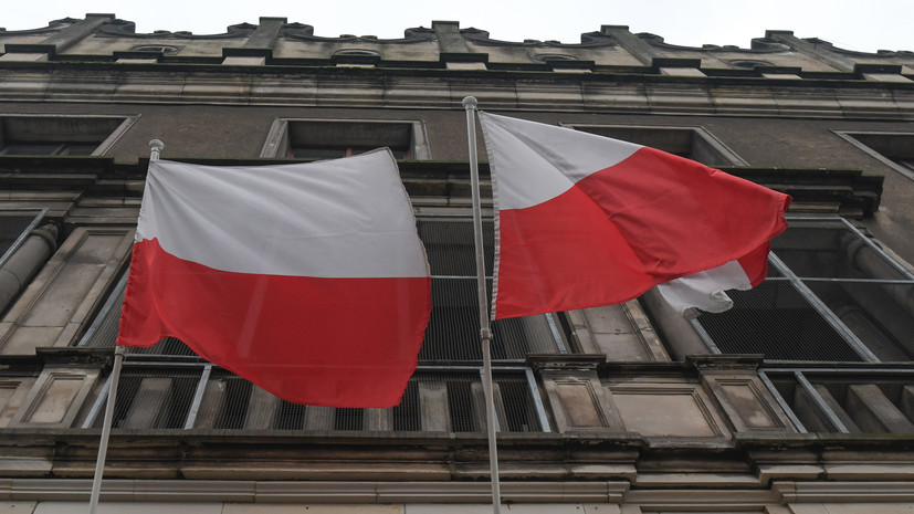 В Польше ликвидируют дисциплинарную палату суда, из-за которой ЕК штрафовала Варшаву