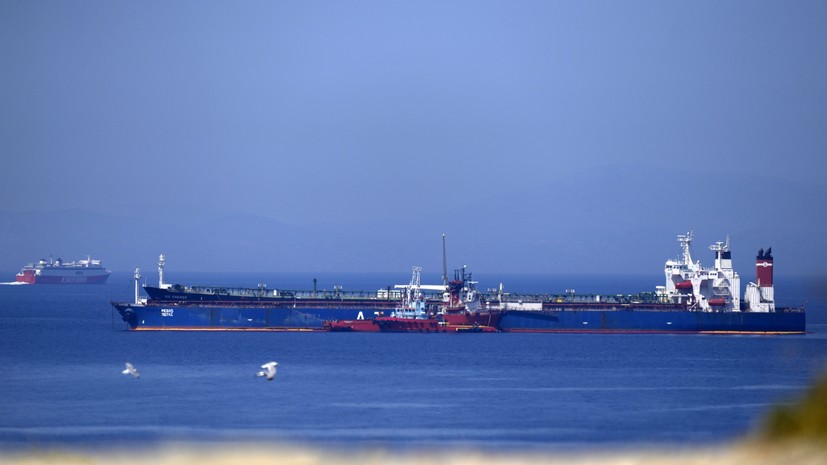 Силы иранского КСИР задержали два греческих танкера