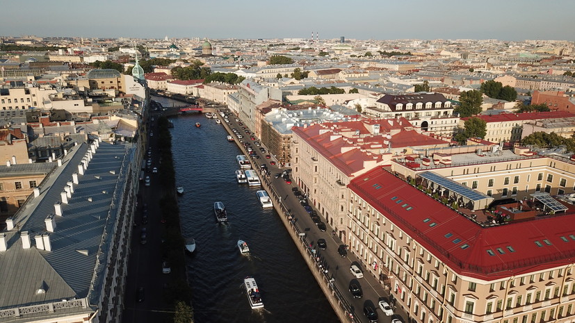 Опрос: 19% жителей Петербурга регулярно гуляют в исторической части города