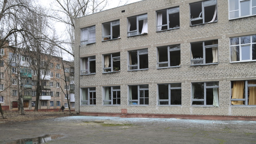 Мэр Донецка рассказал о трёх погибших и 12 раненных при обстреле двух школ