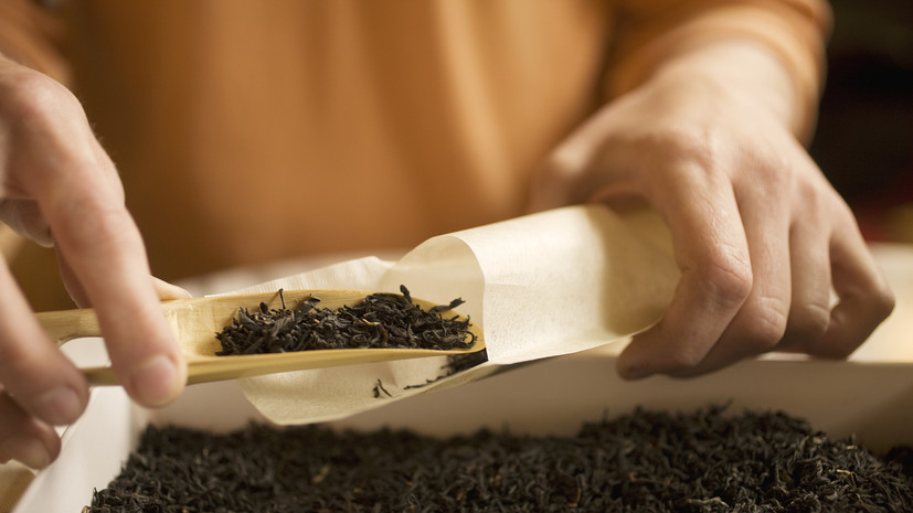 Диетолог Арзамасцев перечислил противопоказания к употреблению крепкого чая