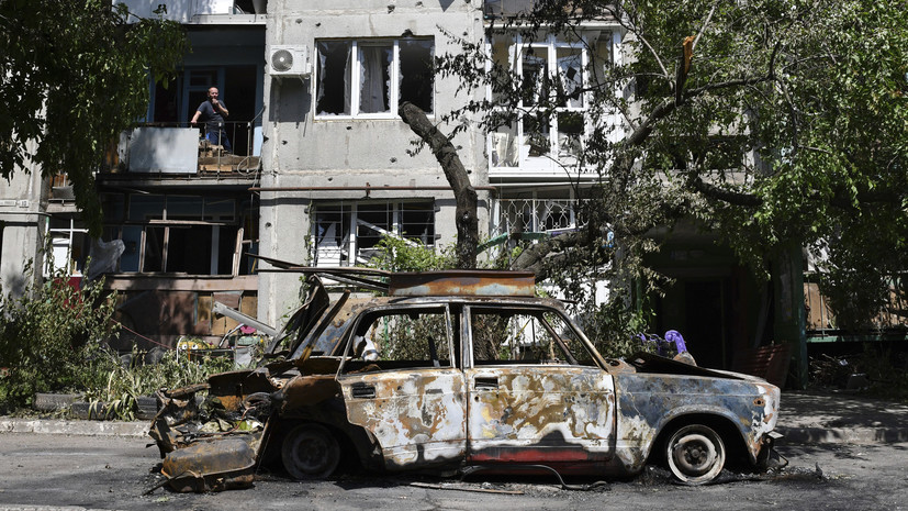 Три человека пострадали при обстреле Петровского района Донецка