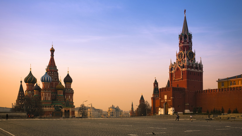 Песков: приёма в Кремле в День России не будет