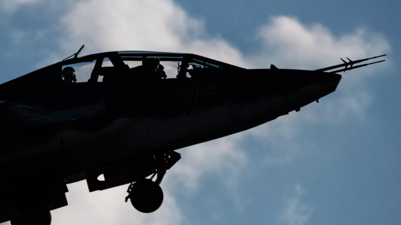 Тренировка экипажей Су-25 «Грач» прошла в небе над Приморьем