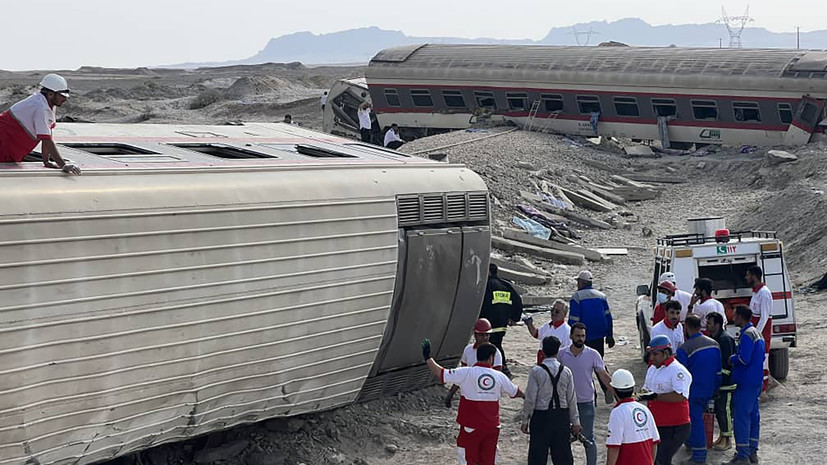 Число жертв при сходе поезда с рельсов в Иране возросло до 17