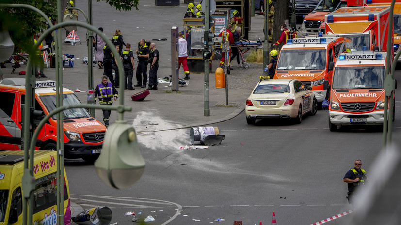Полиция Берлина прокомментировала версию о теракте в связи с наездом автомобиля на людей
