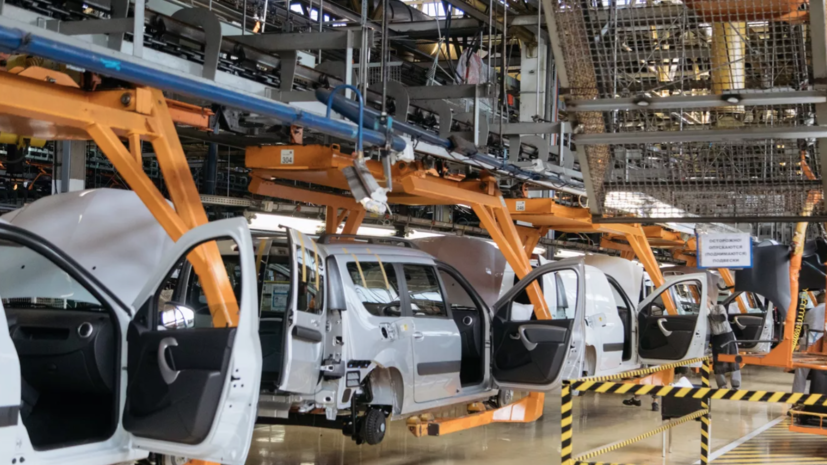 АвтоВАЗ возобновил производство автомобилей на заводе в Тольятти