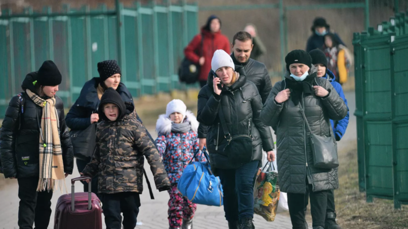 Российский Красный Крест организовал матвыплаты для беженцев из Донбасса и с Украины