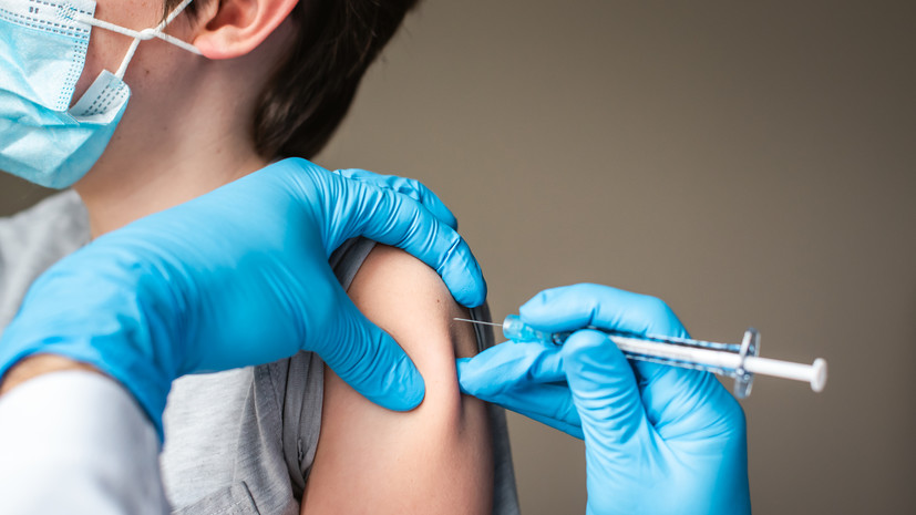 Первые пять детей 9—11 лет получили вакцину от коронавируса в рамках исследований