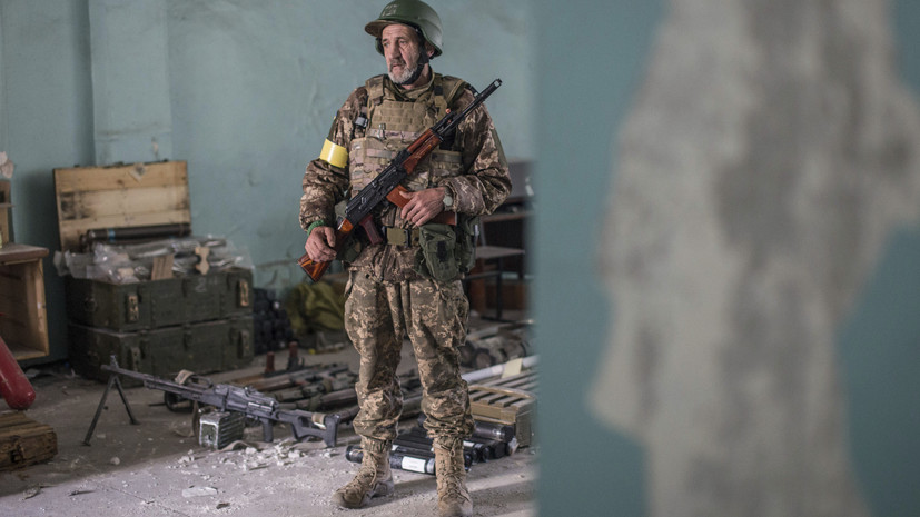 Подоляк заявил, что Украина теряет в день от 100 до 200 военных убитыми